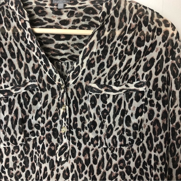 Leopard print long sleeve button down blouse - Picture 4 of 5